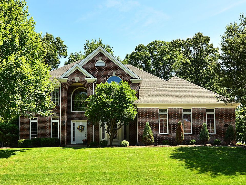 1st image of 905 Black Oak Ct