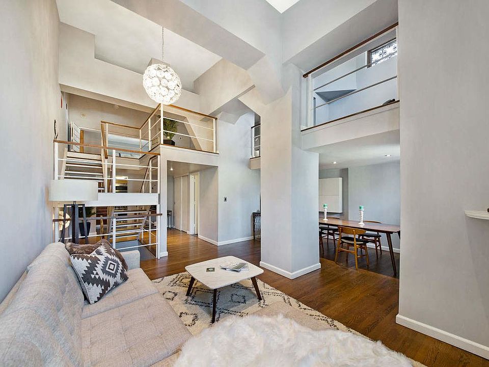 1st image of 305 2nd Ave APT 707