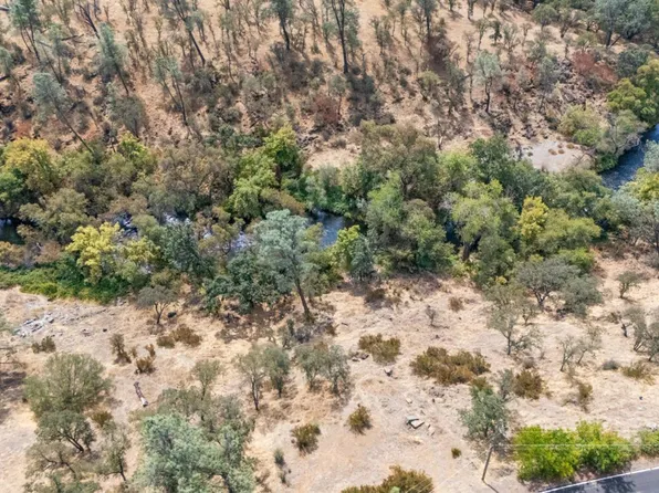 4529 Dunn Rd, Valley Springs, CA 95252