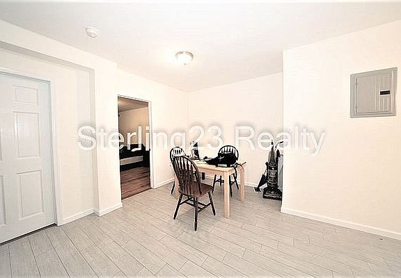 3rd image of 24-25 28th St #L1