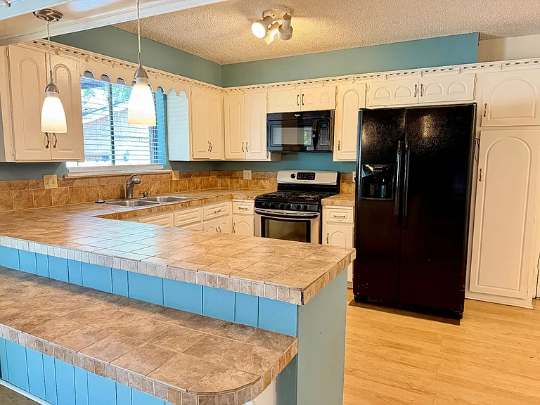 6612 Crow Cir — Photo 5