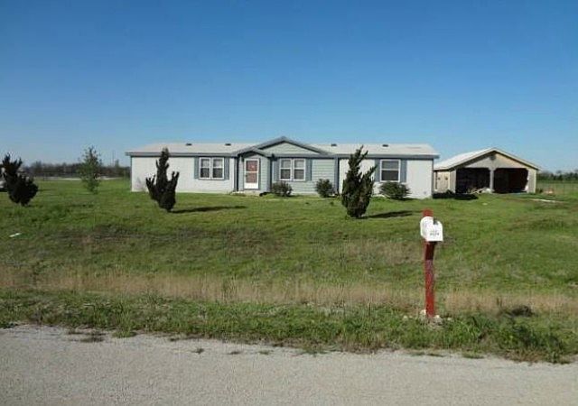 1st image of 211 Stone Rail Dr