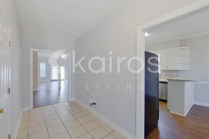 428 Keeling Ln — Photo 2
