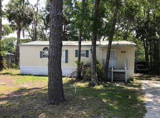 312 Paradise Cir, Satsuma, FL 32189