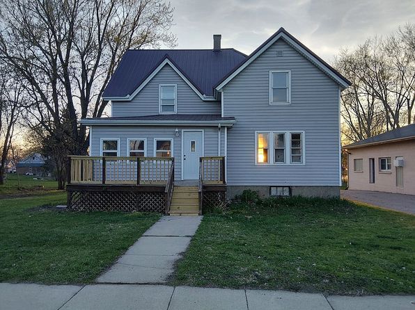 19 Main St N