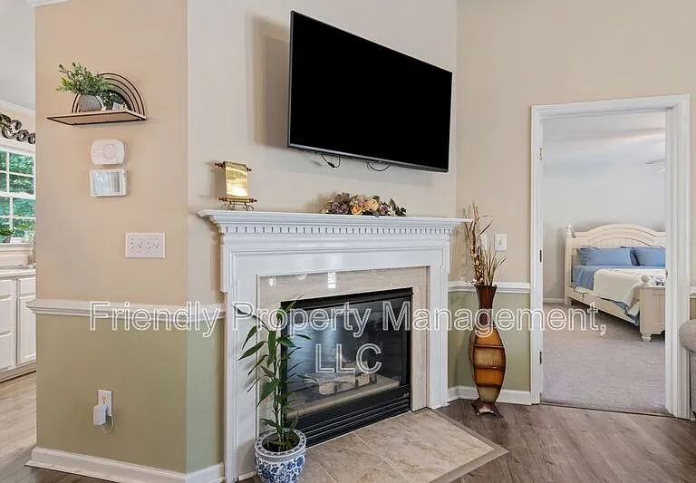 1608 Rogers Pointe Ln — Photo 7