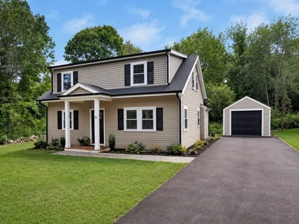40 Beechwood St, Cohasset, MA 02025