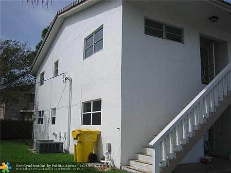 2nd image of 1000 SE 3rd St APT 2