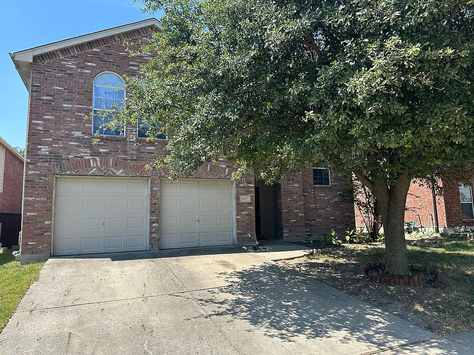 1117 Acacia Dr