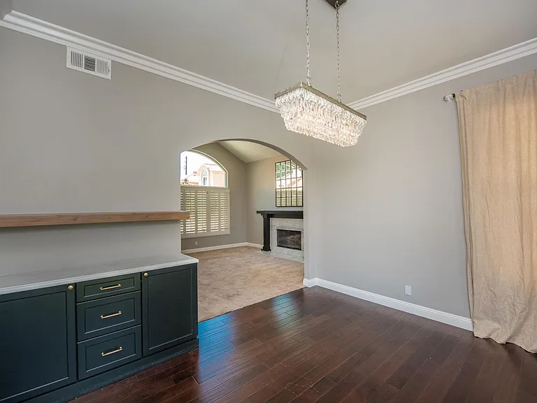 2406 La Mesa Ct — Photo 10