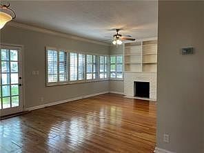 5th image of 23 SE 12th Avenue