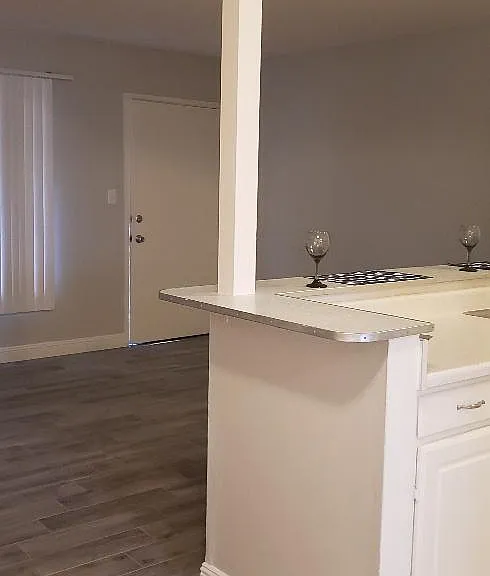 1705 San Marino St #2 — Photo 4