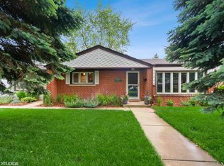1524 Elliott St, Park Ridge, IL 60068