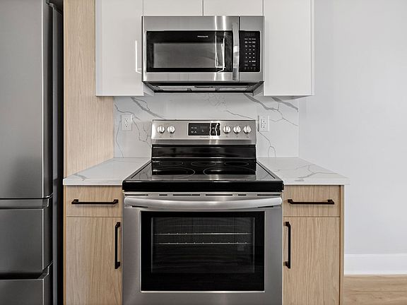 5th image of 3918-3930 Haverford Ave #3928-02