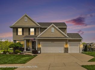 8704 Yellowstone Ln, Lansing, MI 48917