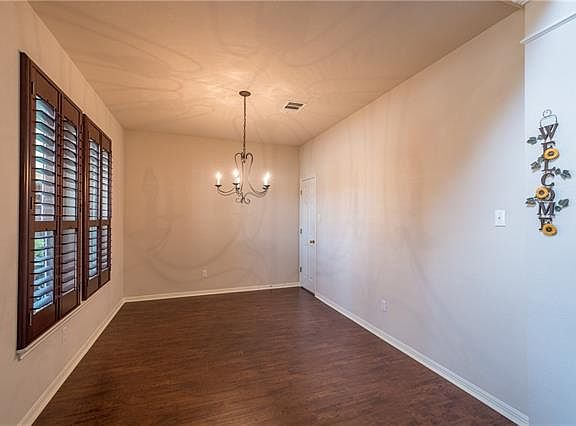 3rd image of 311 Water Oak Dr