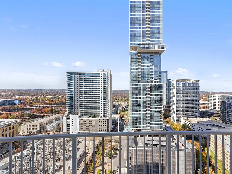 360 Nueces St #2102 — Photo 23