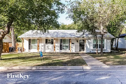 3804 Driskell Blvd Photo 1