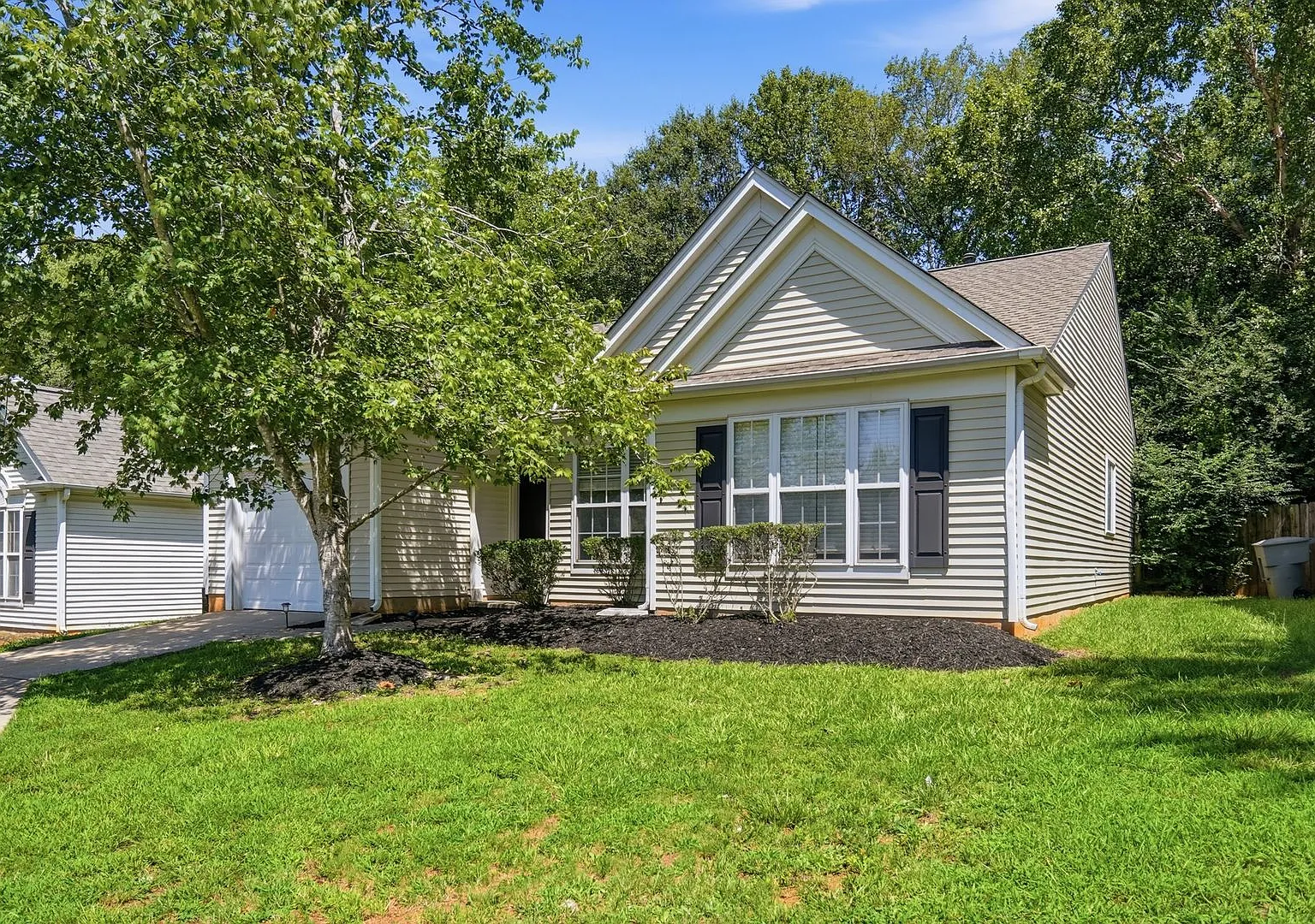 Updated 3-Bedroom Home in Silverstone Neighborhood Move-In Ready! — Photo 2