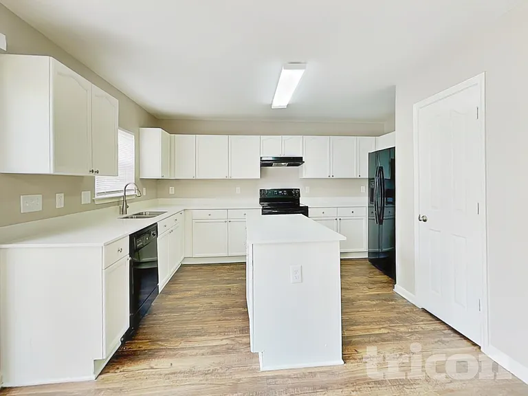 5251 Grays Ridge Dr — Photo 5