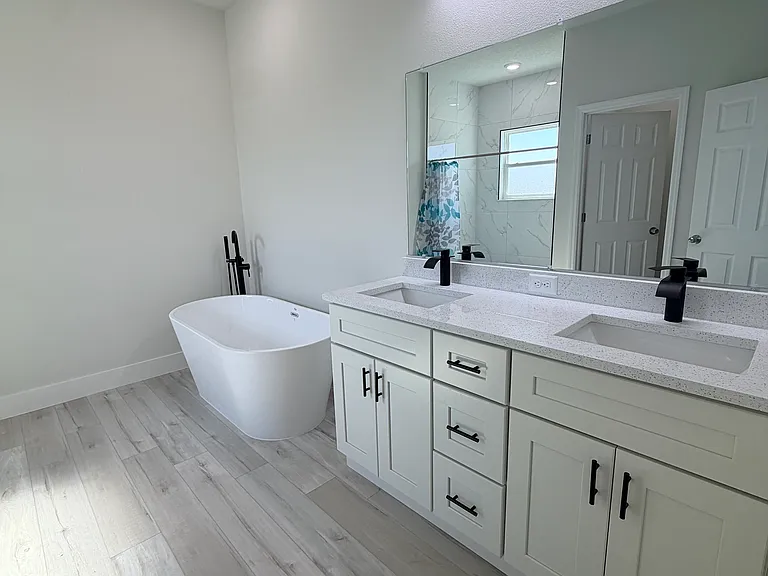 2660 SW 162nd Street Rd — Photo 8