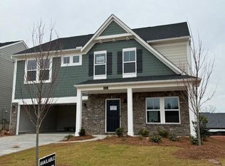 408 Crystal Lake Pkwy, Hoschton, GA 30548