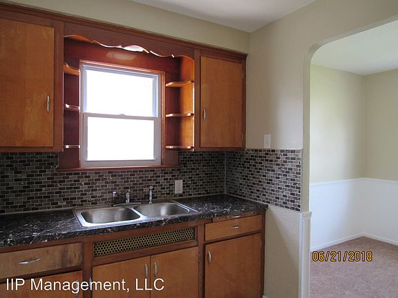 2nd image of 288 E 330th St
