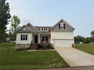 479 Twin View Dr, Westminster, SC 29693