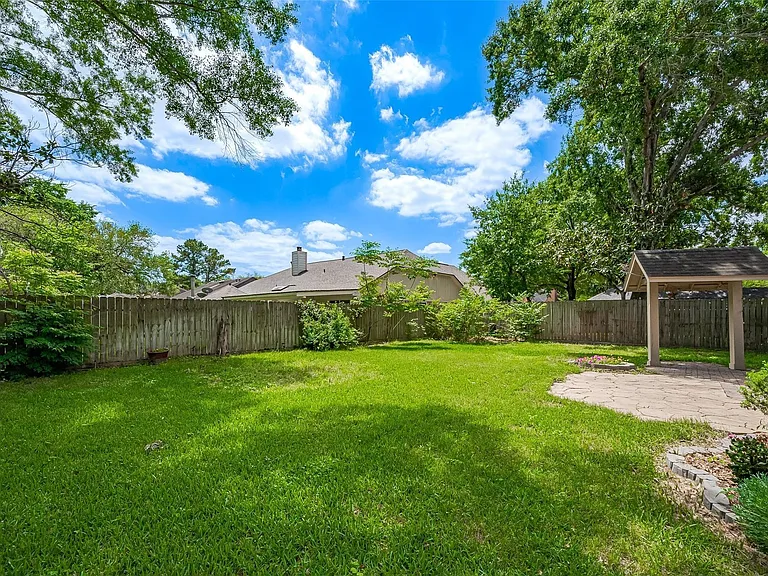 1103 Cheyenne Meadows Dr — Photo 49