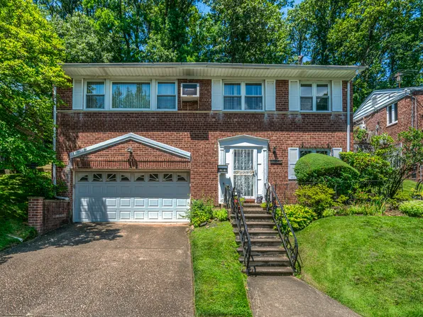 218-27 Sawyer Avenue image 1 of 19