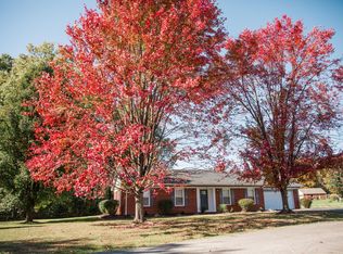 1108 Hampton Ct, Campbellsville, KY 42718