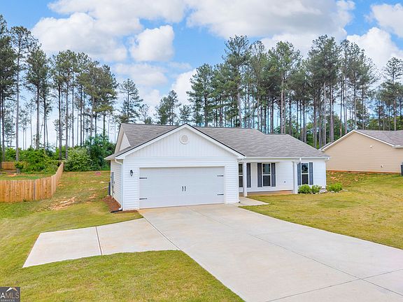 2nd image of 378 Walnut Dr
