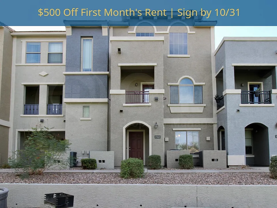 2402 E 5th St #1562