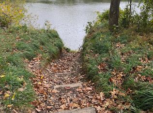 Risinger Rd, Hedgesville, WV 25427