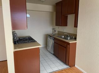 921 S Gramercy Dr #15, Los Angeles, CA 90019
