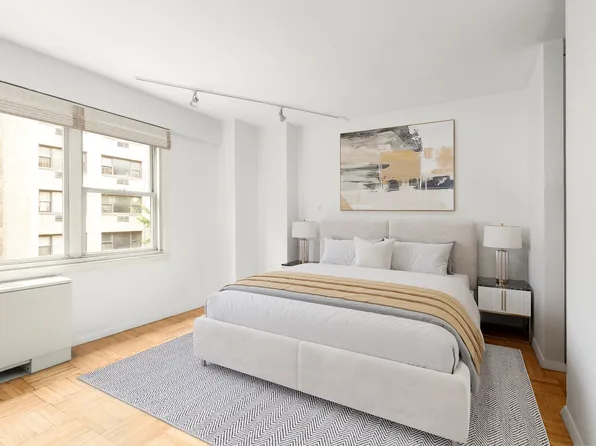 333 East 66th Street image 4 of 6