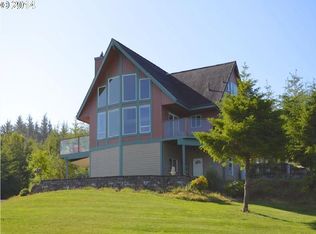 93873 Lawnna Ln, North Bend, OR 97459