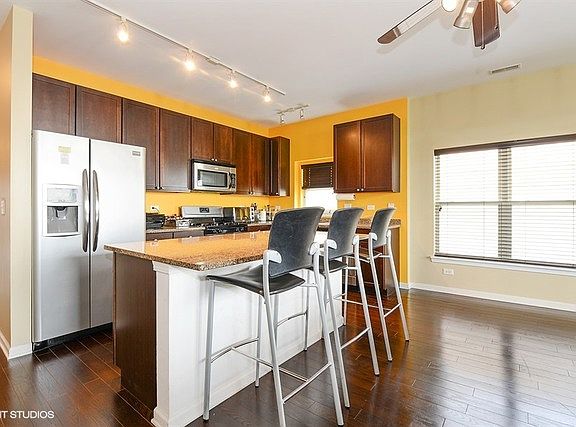 4th image of 2501 W Grenshaw St Unit 3W