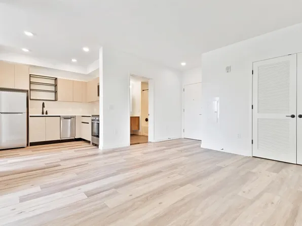 55 Jordan Avenue image 4 of 28