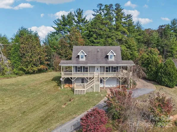 136 Ridge Brook Dr, Weaverville, NC 28787