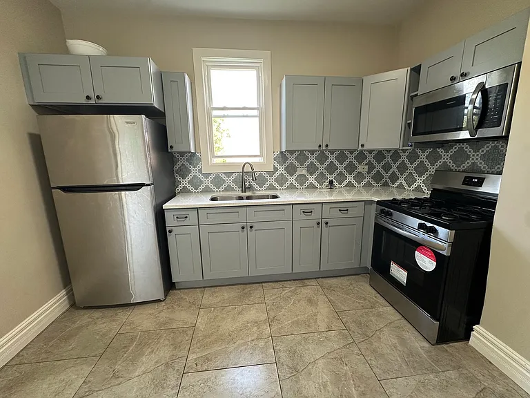 1522 E 71st Pl #2 — Photo 8