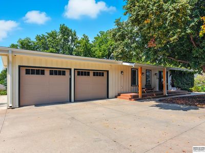 3040 Paddock Rd, Omaha, NE, 68124