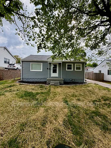 120 Leslie Ave Photo 1