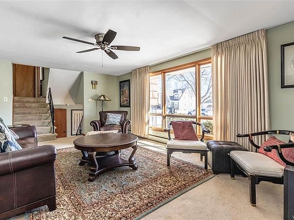4th image of 51 Bernhardt Dr
