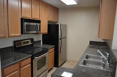 2 bed, 848 sqft, $3,200 — Photo 4