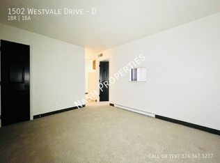 1502 Westvale Dr #D, Festus, MO 63028