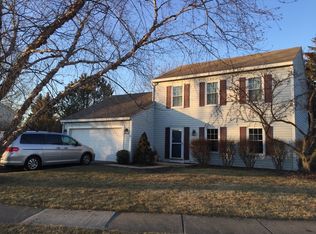 30W060 Mack Rd, Warrenville, IL 60555