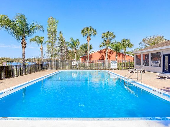 4th image of 4102 Oak Knoll Ct #1-239