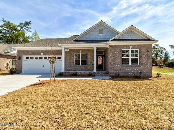 1016 Sparkle Stream Court, Leland, NC 28451