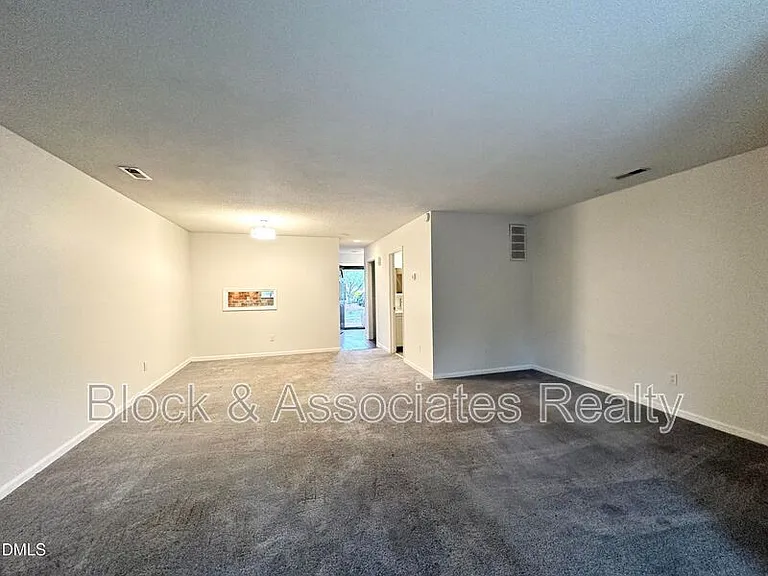 5620 Bridgetowne Way — Photo 8